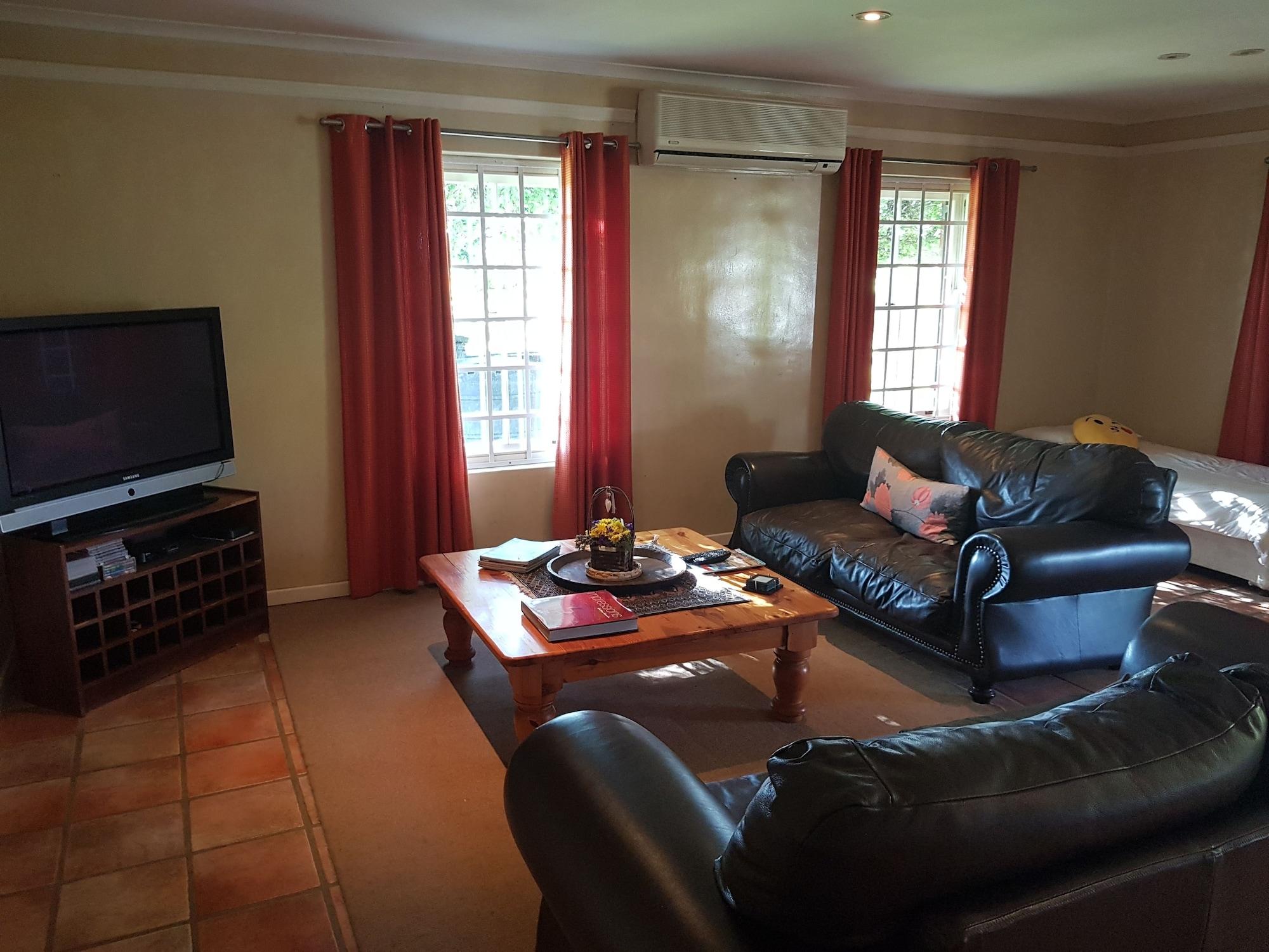 Hoopenburg Guesthouse Klapmuts Dış mekan fotoğraf
